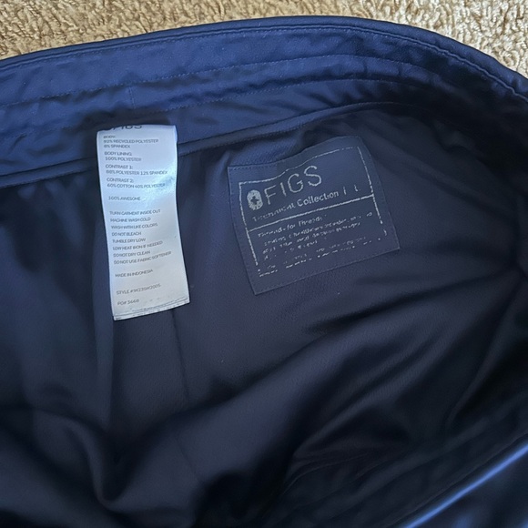 HTF Figs Navy Fionlite FreeX Set Large - Picture 11 of 15